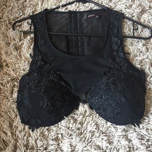 Love Culture Black Crop Top; Size M